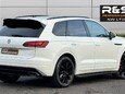 Volkswagen Touareg 3.0 TDI V6 R-Line Tiptronic 4Motion Euro 6 (s/s) 5dr 4