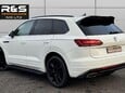 Volkswagen Touareg 3.0 TDI V6 R-Line Tiptronic 4Motion Euro 6 (s/s) 5dr 10