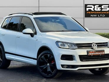 Volkswagen Touareg 3.0 TDI V6 BlueMotion Tech R-Line Tiptronic 4WD Euro 5 (s/s) 5dr