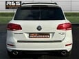 Volkswagen Touareg 3.0 TDI V6 BlueMotion Tech R-Line Tiptronic 4WD Euro 5 (s/s) 5dr 6