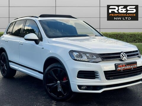 Volkswagen Touareg 3.0 TDI V6 BlueMotion Tech R-Line Tiptronic 4WD Euro 5 (s/s) 5dr 43