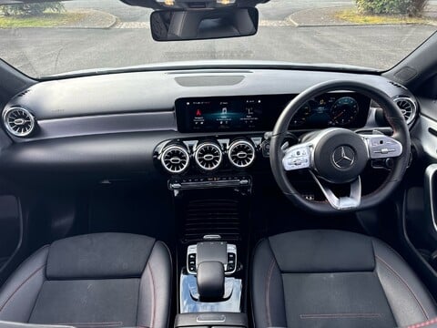 Mercedes-Benz A Class A 220 4MATIC AMG LINE PREMIUM PLUS 9