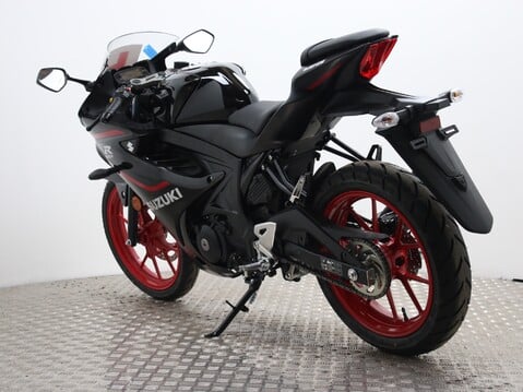 Suzuki GSX-R125 - Finance Available 9