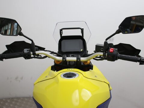 Suzuki V-Strom 800DE DE Euro 5 776cc PRE- REG Bargain 14