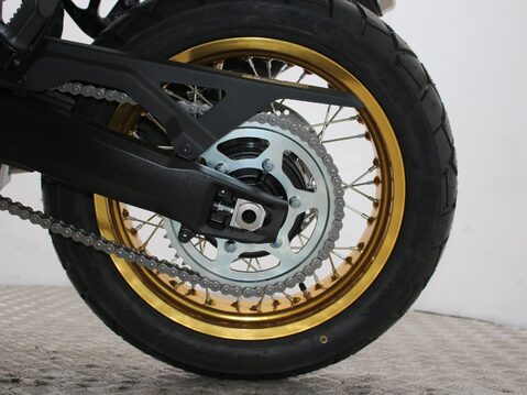 Suzuki V-Strom 800DE DE Euro 5 776cc PRE- REG Bargain 30