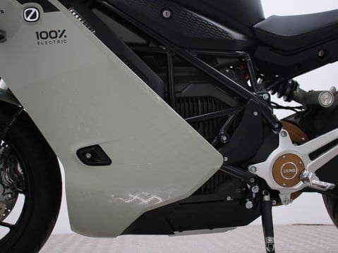 Zero SRS 15.6+ ELECTRIC MOTORCYCLE 18