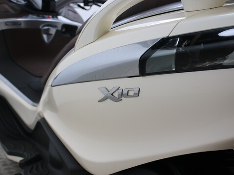 Piaggio X10 X10 350 27