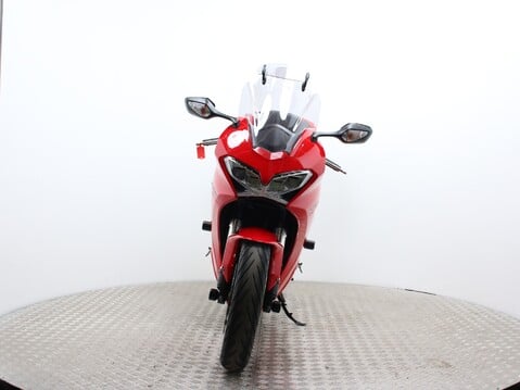 Honda VFR800F 9