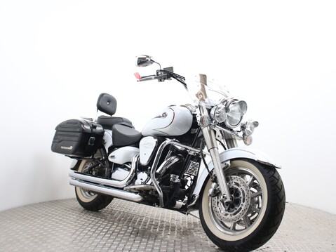 Yamaha XV1700 Road Star 