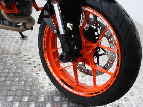 KTM 690 Duke R Finance Available 10