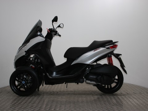 Piaggio MP3 MP3 300 SPORT 8