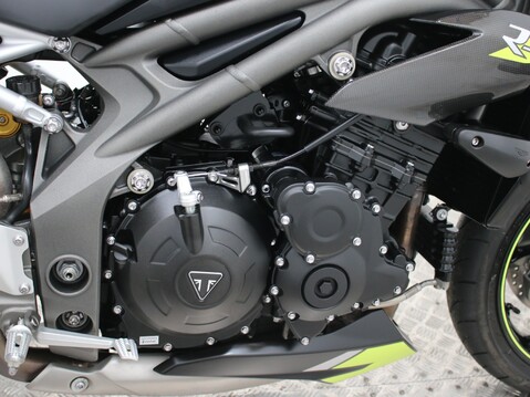 Triumph Speed Triple 1050 SPEED TRIPLE RS 9