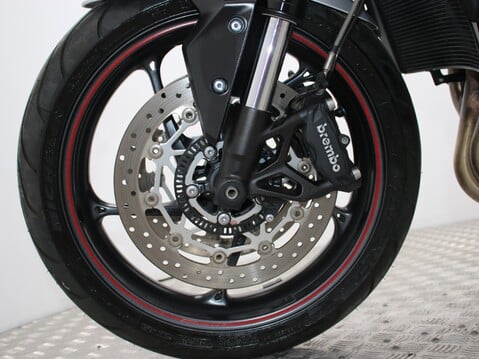 Triumph Street Triple 765 STREET TRIPLE R 18