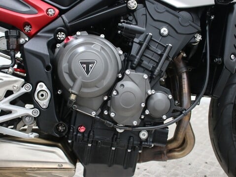 Triumph Street Triple 765 STREET TRIPLE R 15