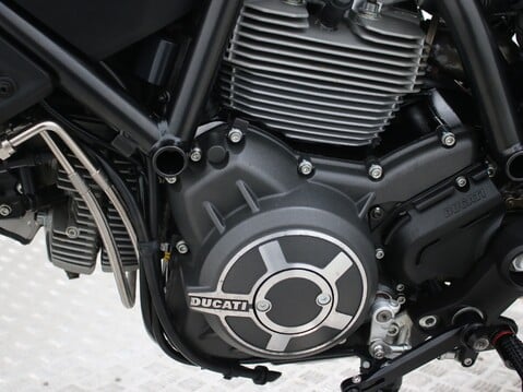 Ducati Scrambler 800 SCRAMBLER ICON 23