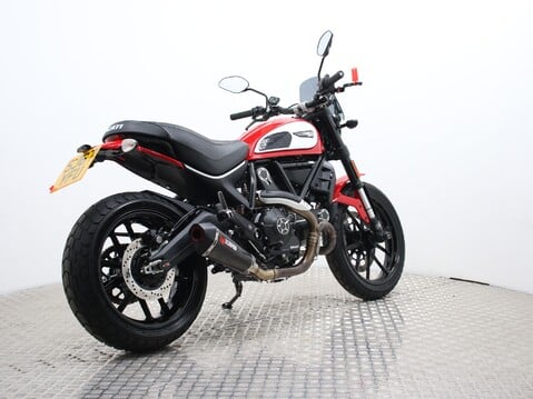 Ducati Scrambler 800 SCRAMBLER ICON 12