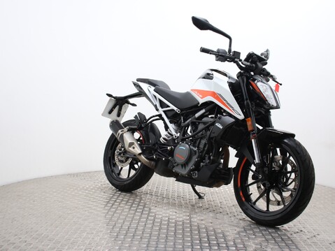 KTM 390 DUKE 390 DUKE 390cc 3