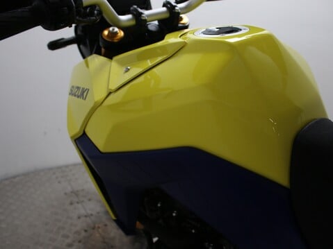 Suzuki V-Strom 800DE Finance Available 19