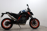 KTM 890 Duke 890 DUKE R 22