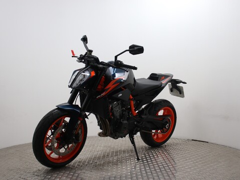 KTM 890 Duke 890 DUKE R 22 6