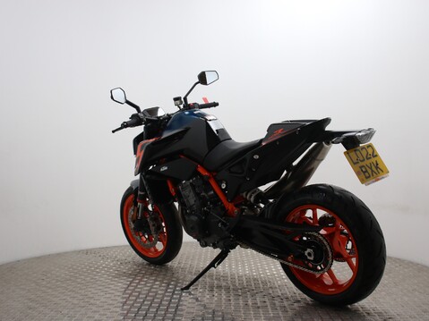 KTM 890 Duke 890 DUKE R 22 9