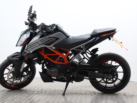 KTM 125 Duke 125 DUKE 22 8