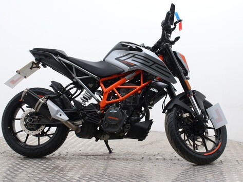 KTM 125 Duke 125 DUKE 22