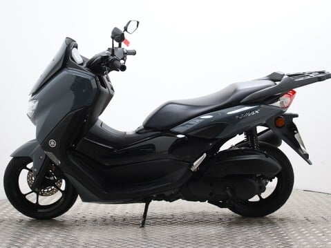 Yamaha Nmax 125 GPD125-A ABS 8