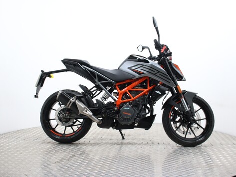 KTM 125 Duke 125 DUKE 21