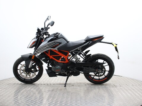 KTM 125 Duke 125 DUKE 21 8