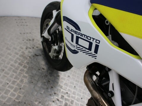 Husqvarna 701 701 SUPERMOTO 2018 17