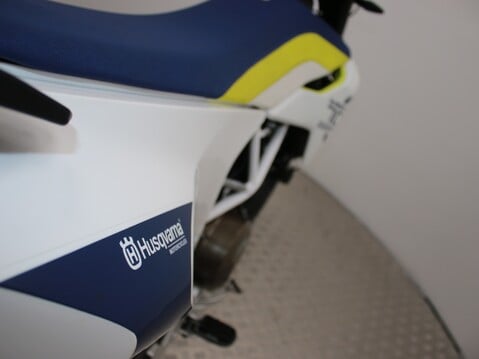 Husqvarna 701 701 SUPERMOTO 2018 18