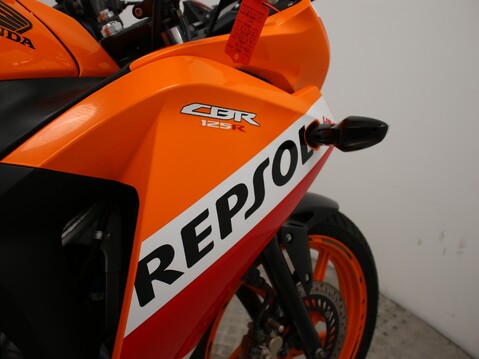 Honda CBR125R CBR 125 R-F 20