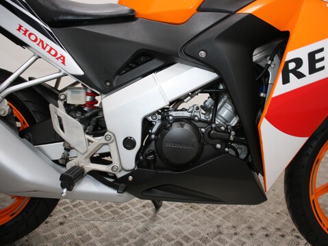 Honda CBR125R CBR 125 R-F 21