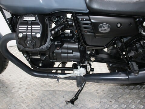 Moto Guzzi V7 V7 III STONE 17