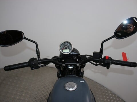 Moto Guzzi V7 V7 III STONE 21