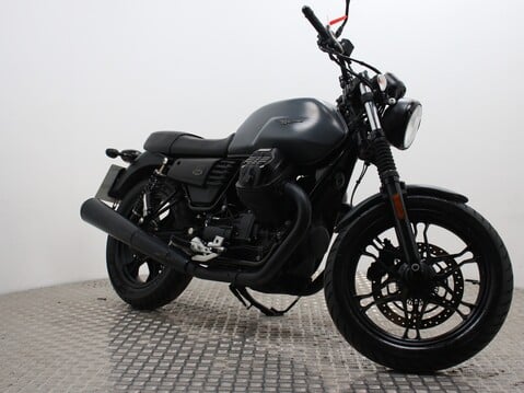 Moto Guzzi V7 V7 III STONE 3