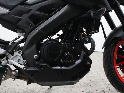 Yamaha MT-125 MT 125 ABS 32