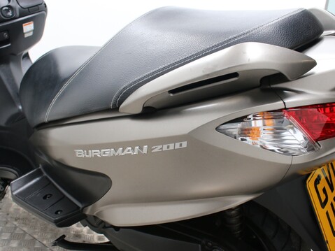 Suzuki Burgman 200 UH 200 AL7 25