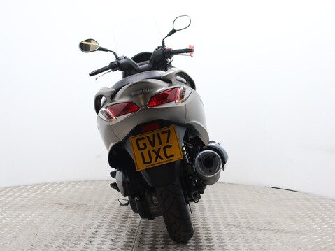 Suzuki Burgman 200 UH 200 AL7 11