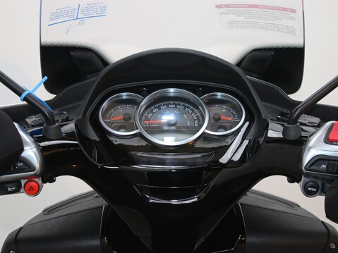 Piaggio MP3 MP3 300 YOURBAN LT 17