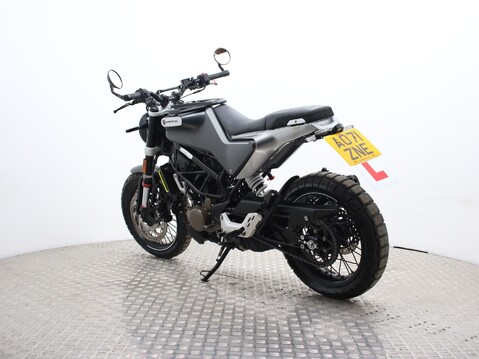 Husqvarna Svartpilen SVARTPILEN 125 2021 9