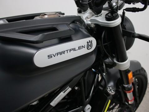 Husqvarna Svartpilen SVARTPILEN 125 2021 32