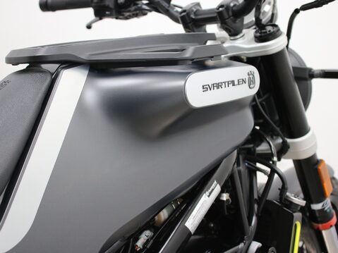 Husqvarna Svartpilen 125 SVARTPILEN 125 2021 28