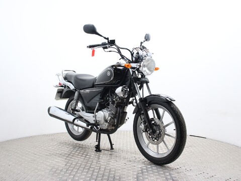 Yamaha YBR125 Custom YBR 125 CUSTOM 3