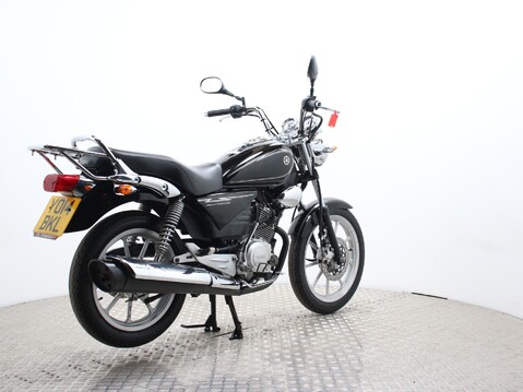 Yamaha YBR125 Custom YBR 125 CUSTOM 12