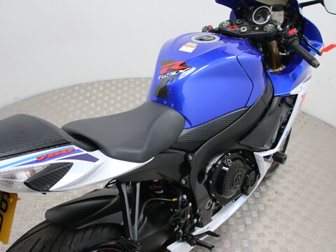 Suzuki GSXR750 GSXR 750 L6 17