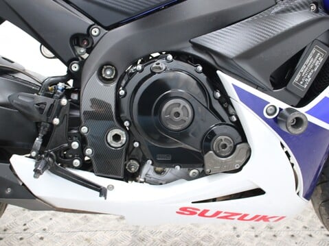 Suzuki GSXR750 GSXR 750 L6 30