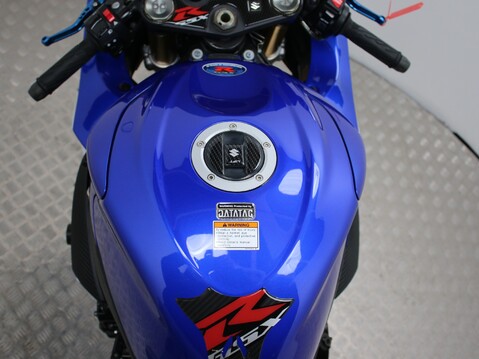 Suzuki GSXR750 GSXR 750 L6 32