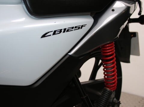 Honda CB125F CBF 125 M-M 23